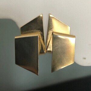 Ribbon Shape Clip On Screw Back Earrings Gold Tone